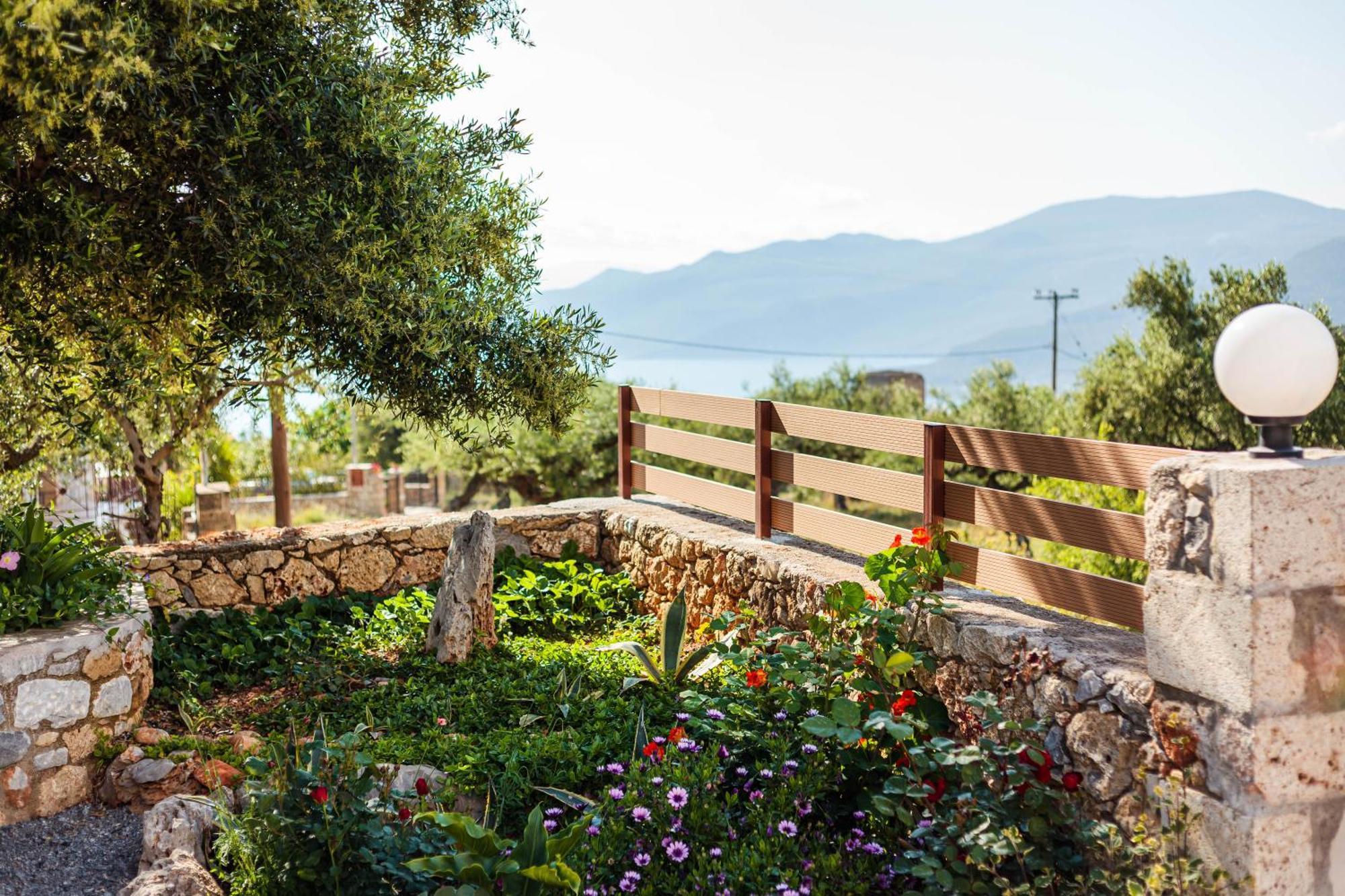 Villa Armonia, Sunset View And Relaxing Beach Vibe Proástion Exteriör bild